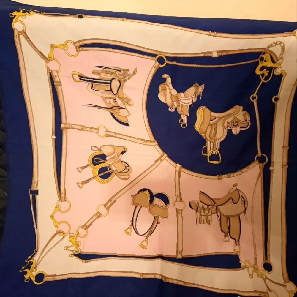 Marc Laury women scarf 30/30 vintage   France $35